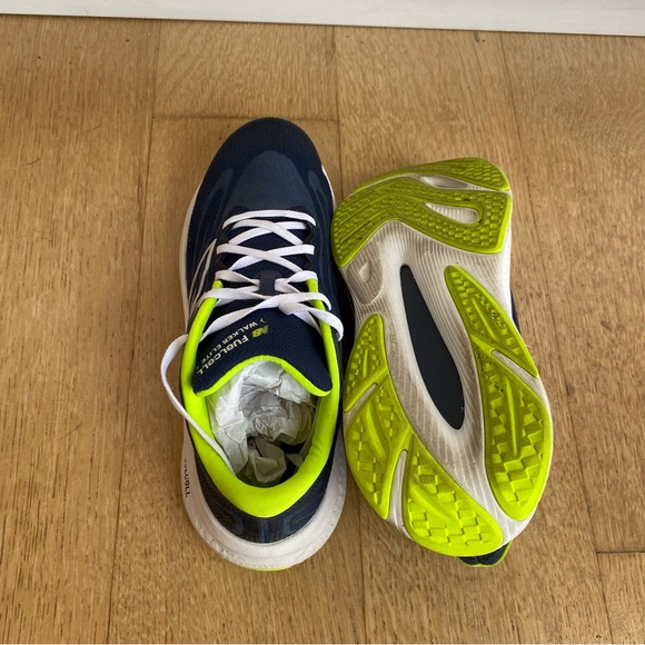 New Balance FuelCell Walker Elite sneakers - Picture 4 of 8